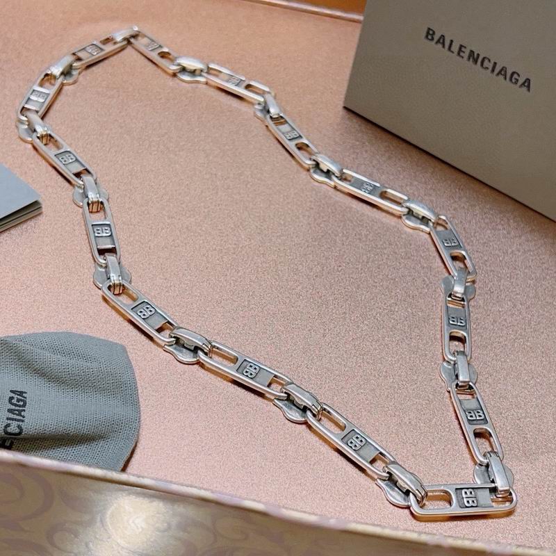 Balenciaga Necklace 06yxs36